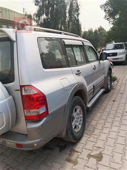 ميتسوبيشي باجيرو